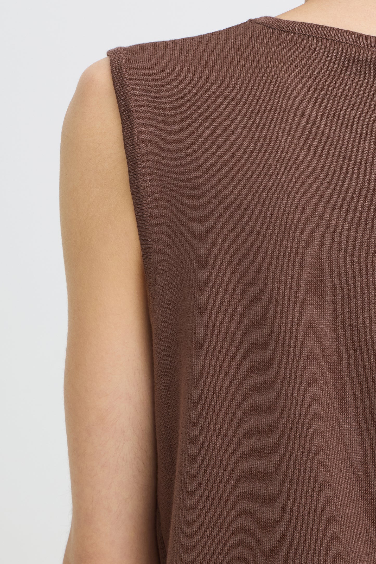 B.young | BYMMORLA Sleeveless Top | Chocolate