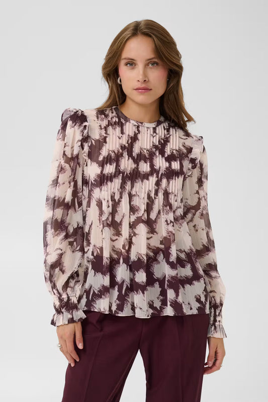 Saint Tropez | UmindaSZ Blouse | Winetasting Shadow Blooms
