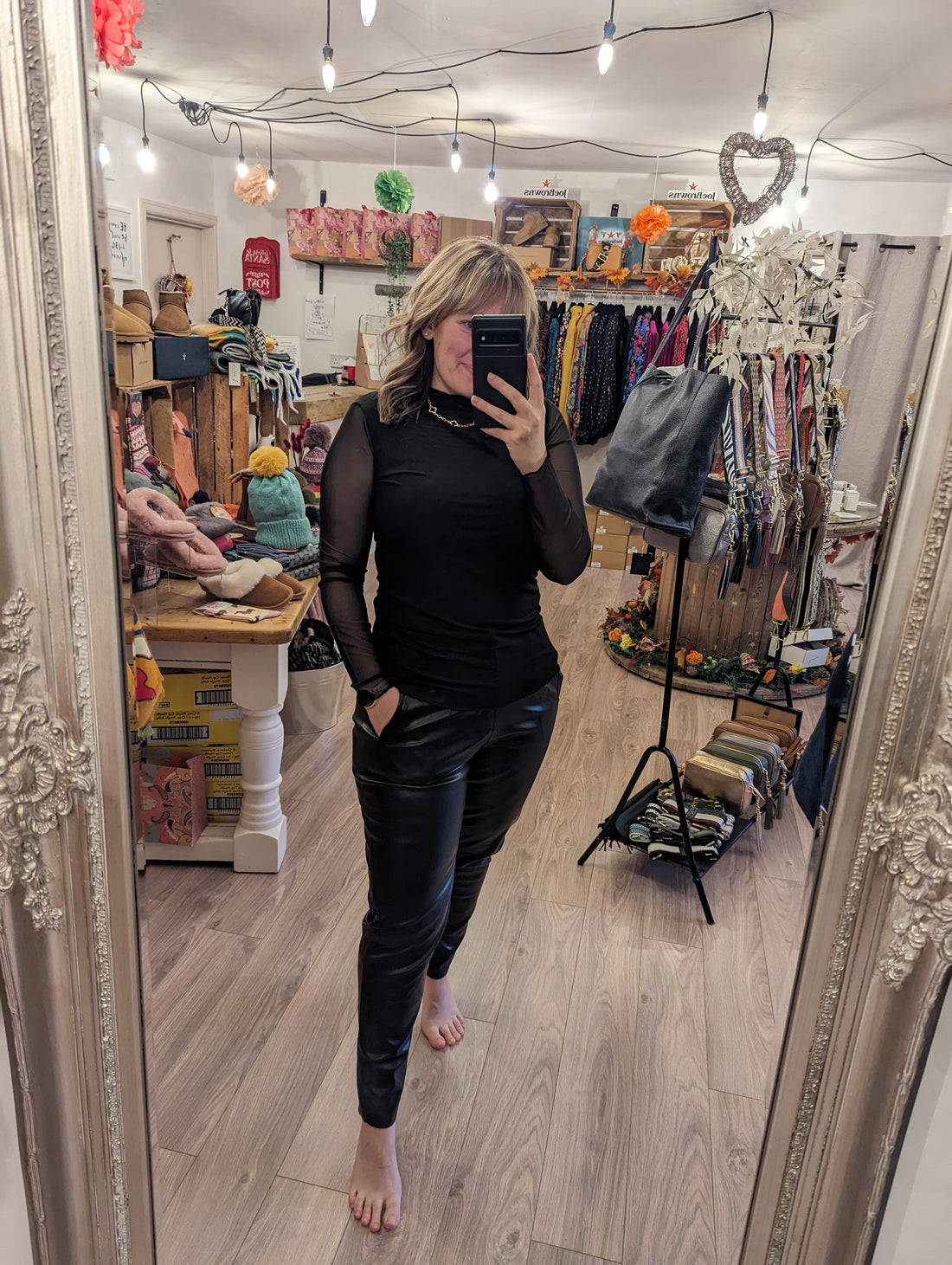 Elevate your wardrobe with black 🖤