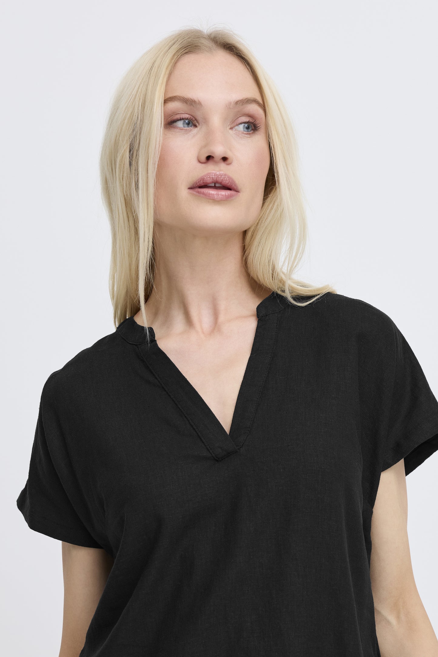 B.young | BYFALAKKA V-Neck Dress | Black