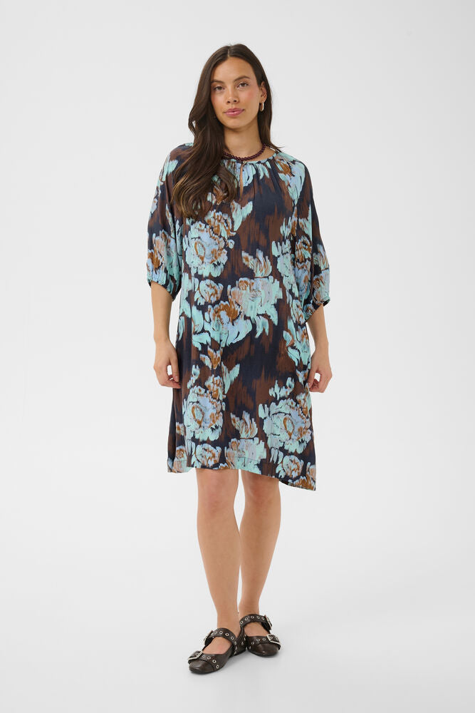Saint Tropez | MalikaSZ Floral Print Shift Dress | Night Sky
