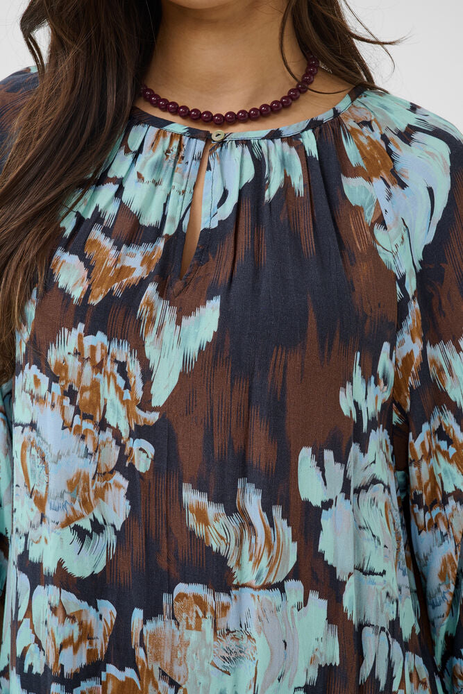 Saint Tropez | MalikaSZ Floral Print Shift Dress | Night Sky