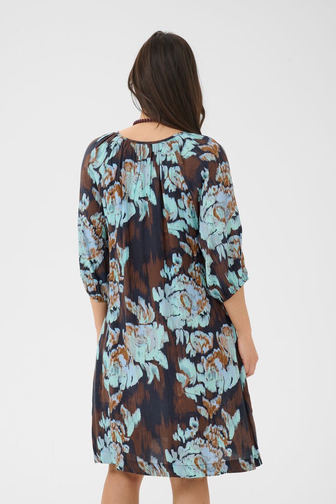 Saint Tropez | MalikaSZ Floral Print Shift Dress | Night Sky