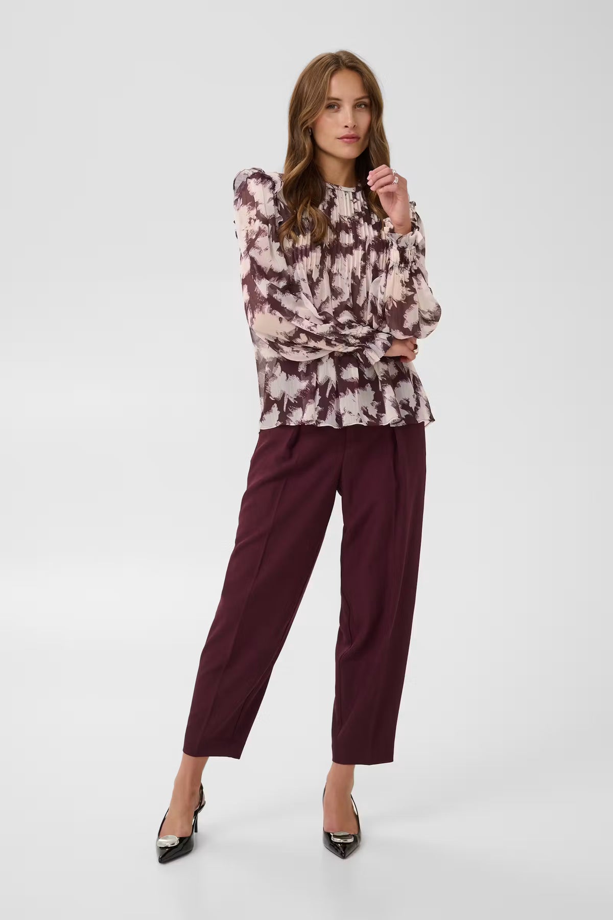 Saint Tropez | UmindaSZ Blouse |  Winetasting Shadow Blooms