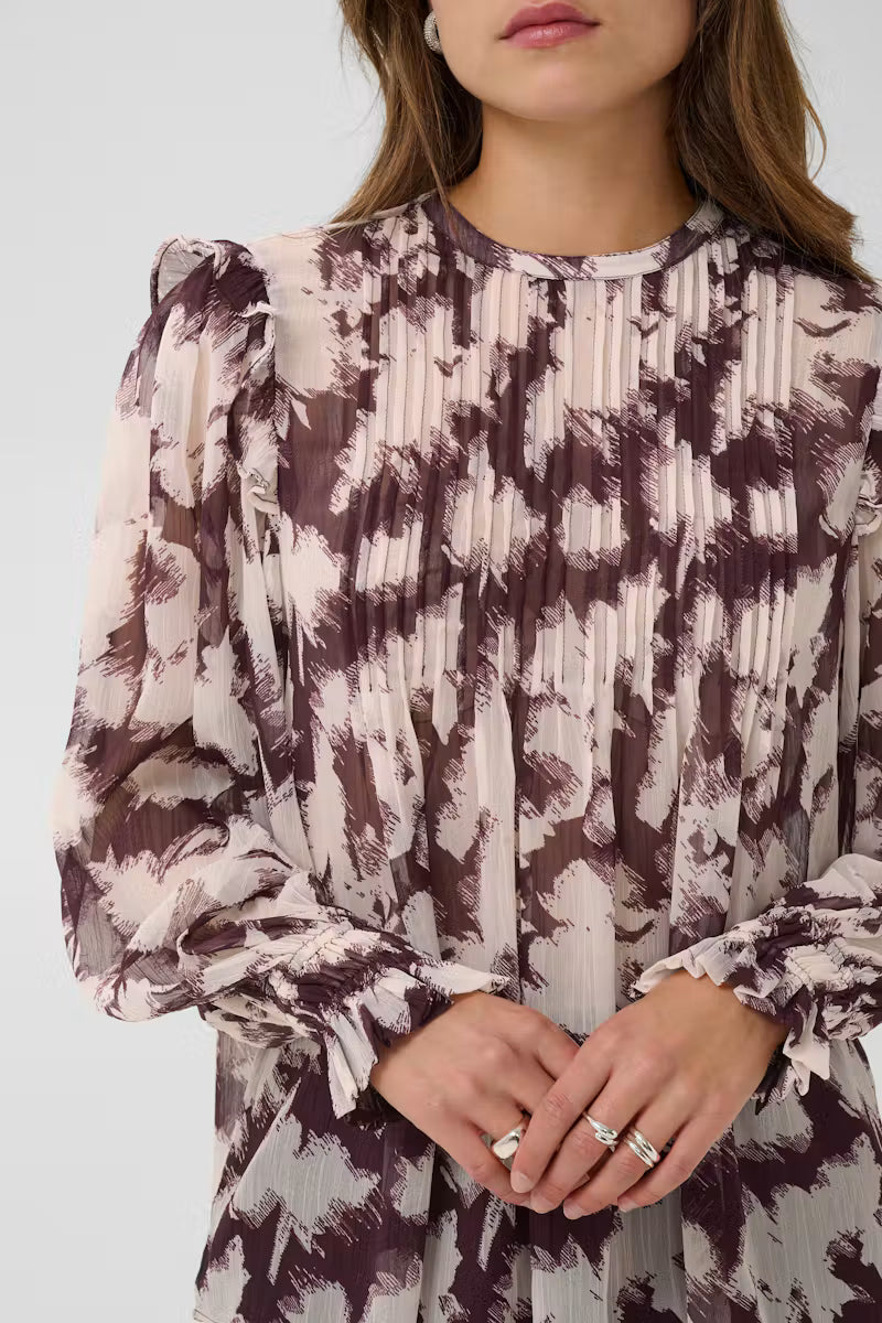 Saint Tropez | UmindaSZ Blouse |  Winetasting Shadow Blooms