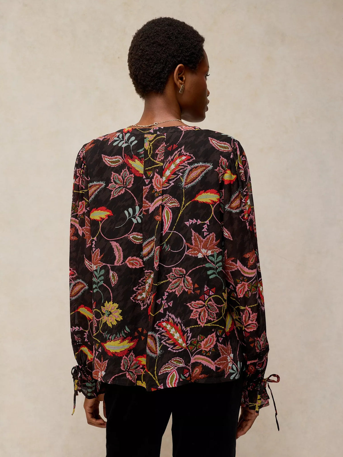 White Stuff | Eleanor Poet Top | Black Multi