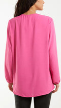 Scoop Neck Necklace Blouse - Pink