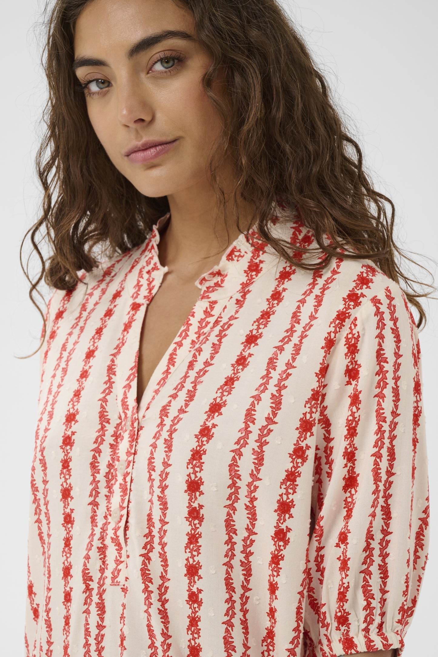 Culture | CUhollie Blouse | Coral Red