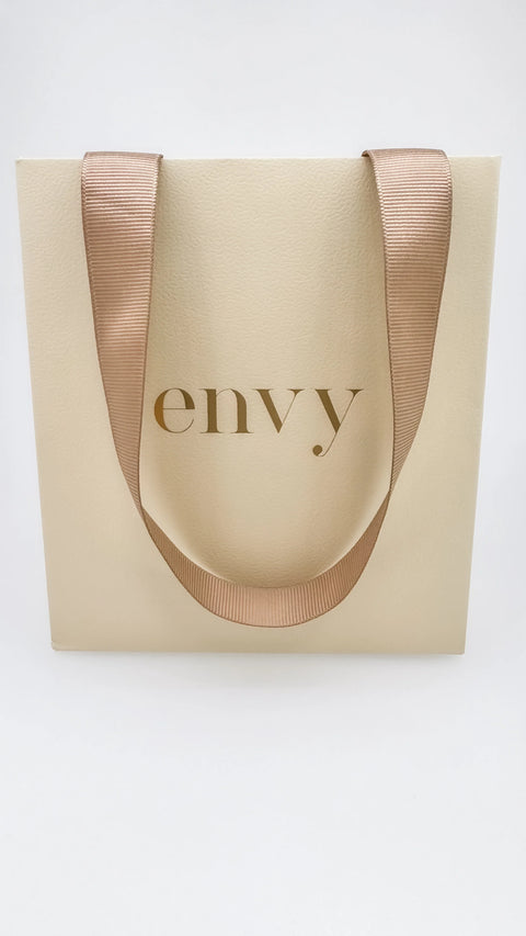 Envy - Long Fleur Necklace - Gold/ White