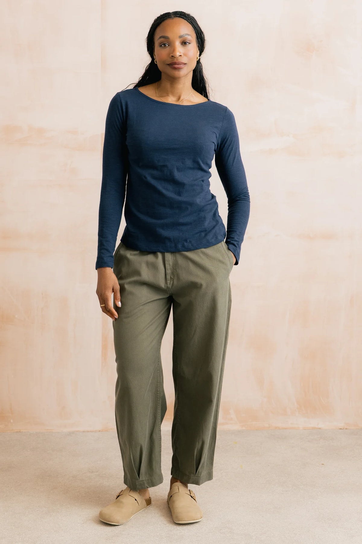 Lily & Me | Shrin Relaxed Barrel Leg Trousers | Olive