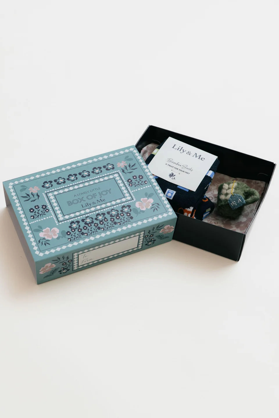 Lily & Me | The Perfect Cuppa Socks And Lovely Cuppa Keyring Giftbox