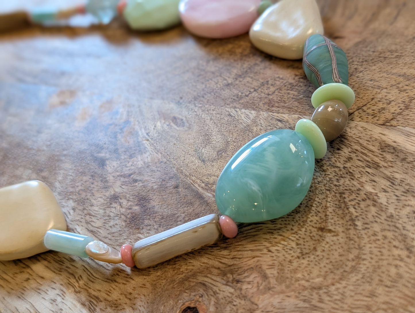 The Token Hunter | Necklace | Pink