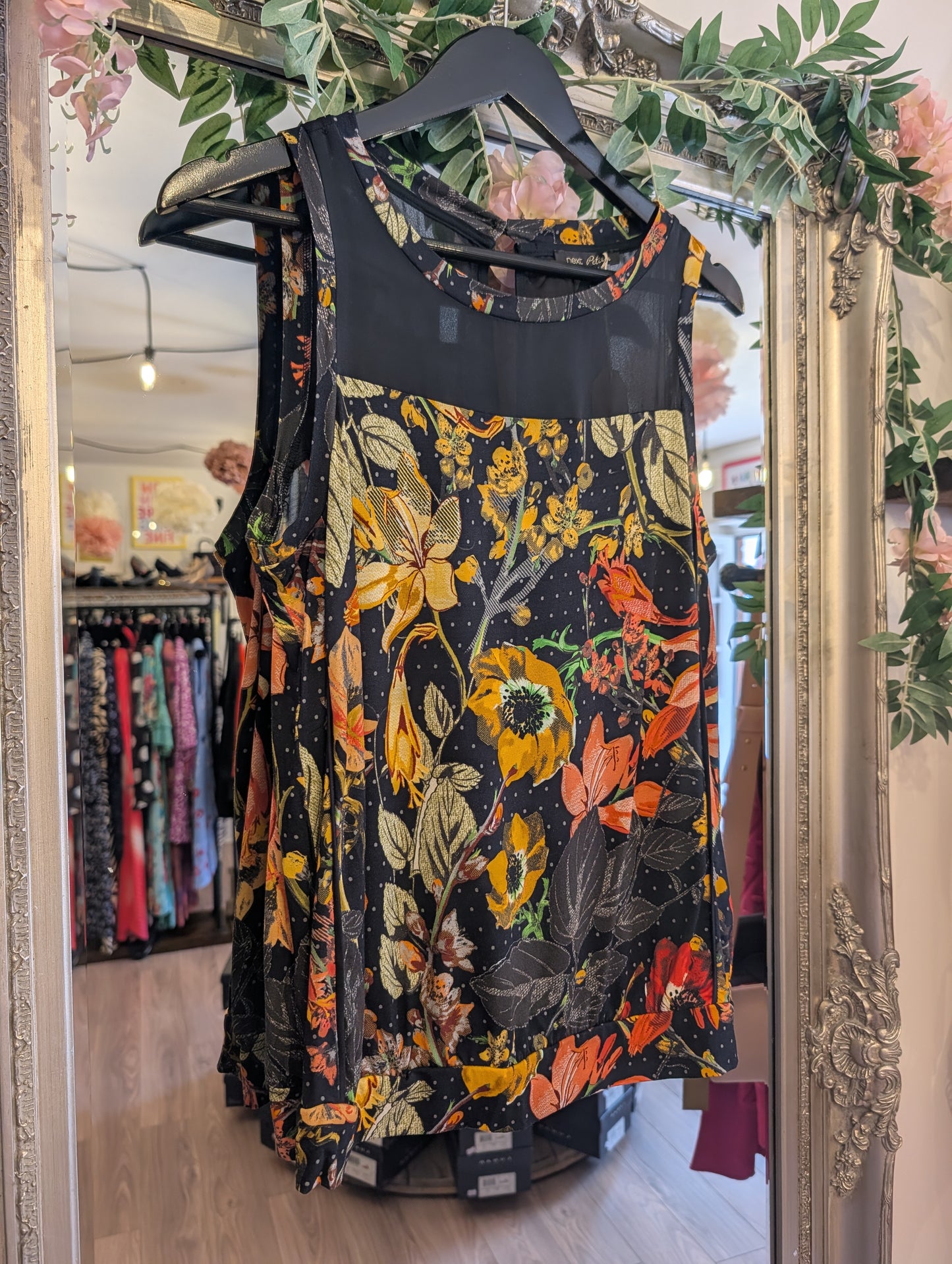 Pre-loved | Next Top | UK 14P