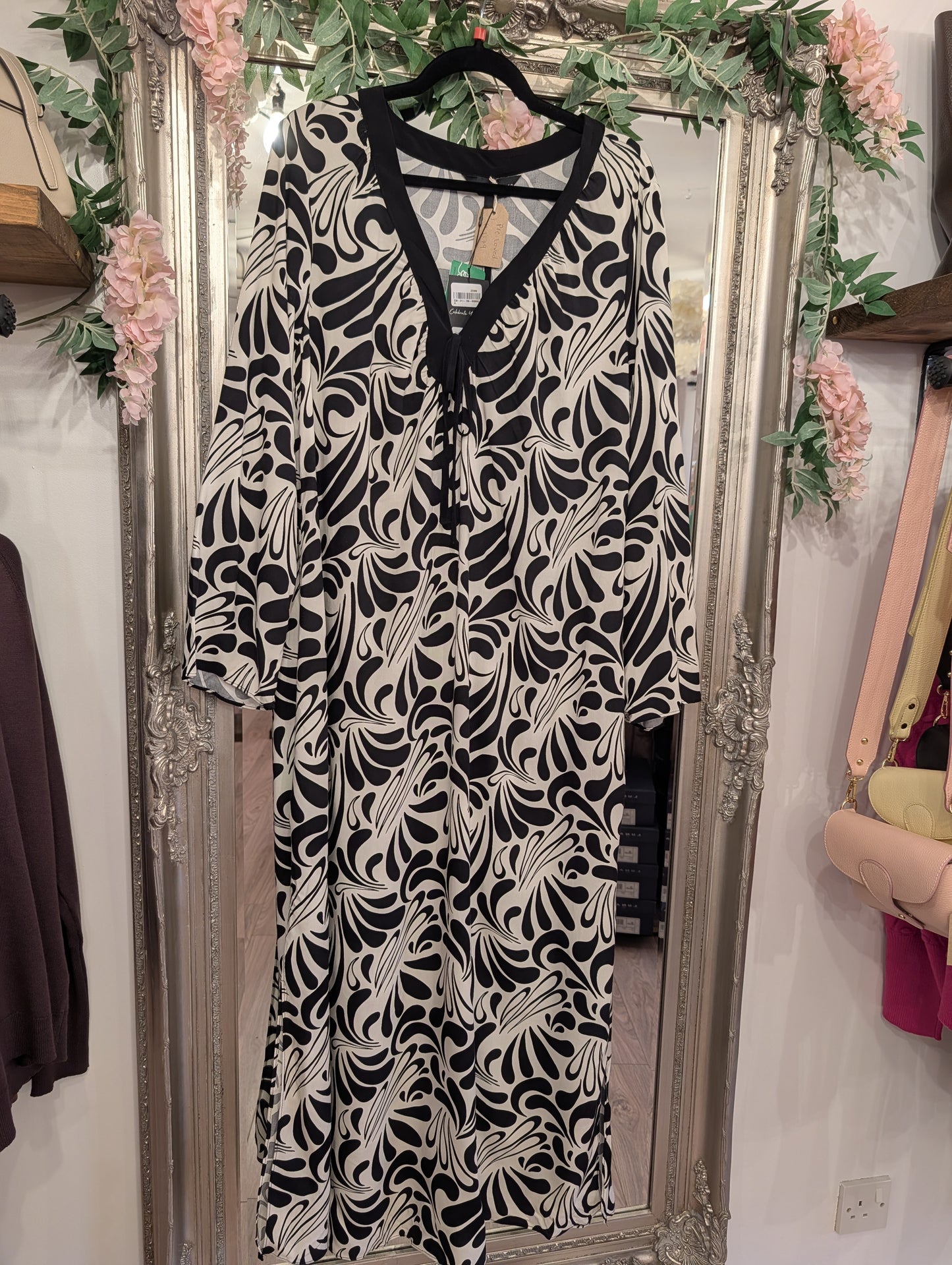 Pre-loved | Live Unlimited Maxi Dress | UK 20