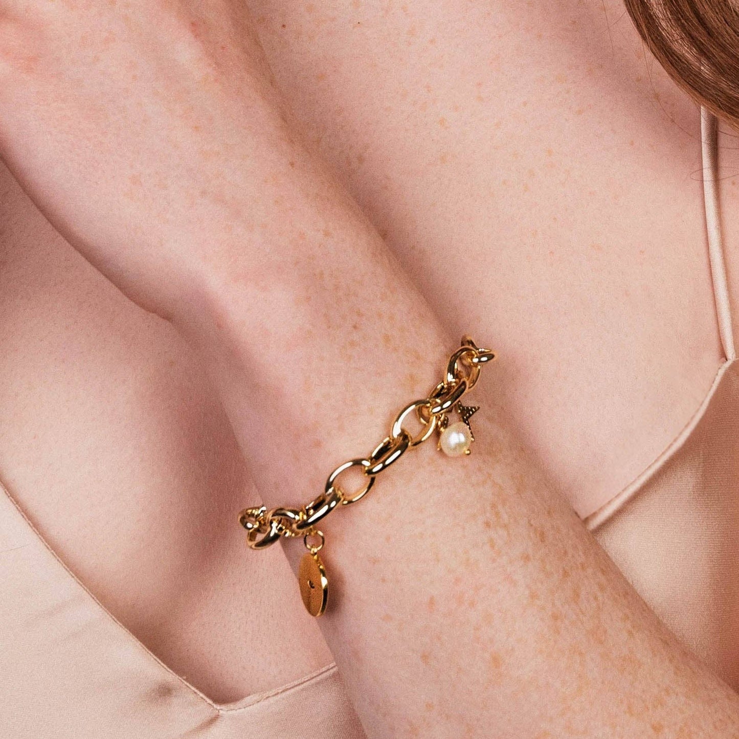 Ashiana London | Aliz Gold Pearl