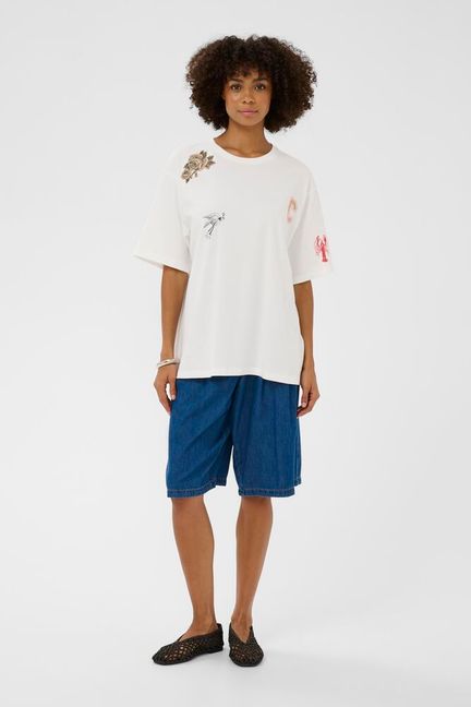 Culture | CUbiara Oversized T-shirt | Off-white/Cream - Blossom Boutique Online  