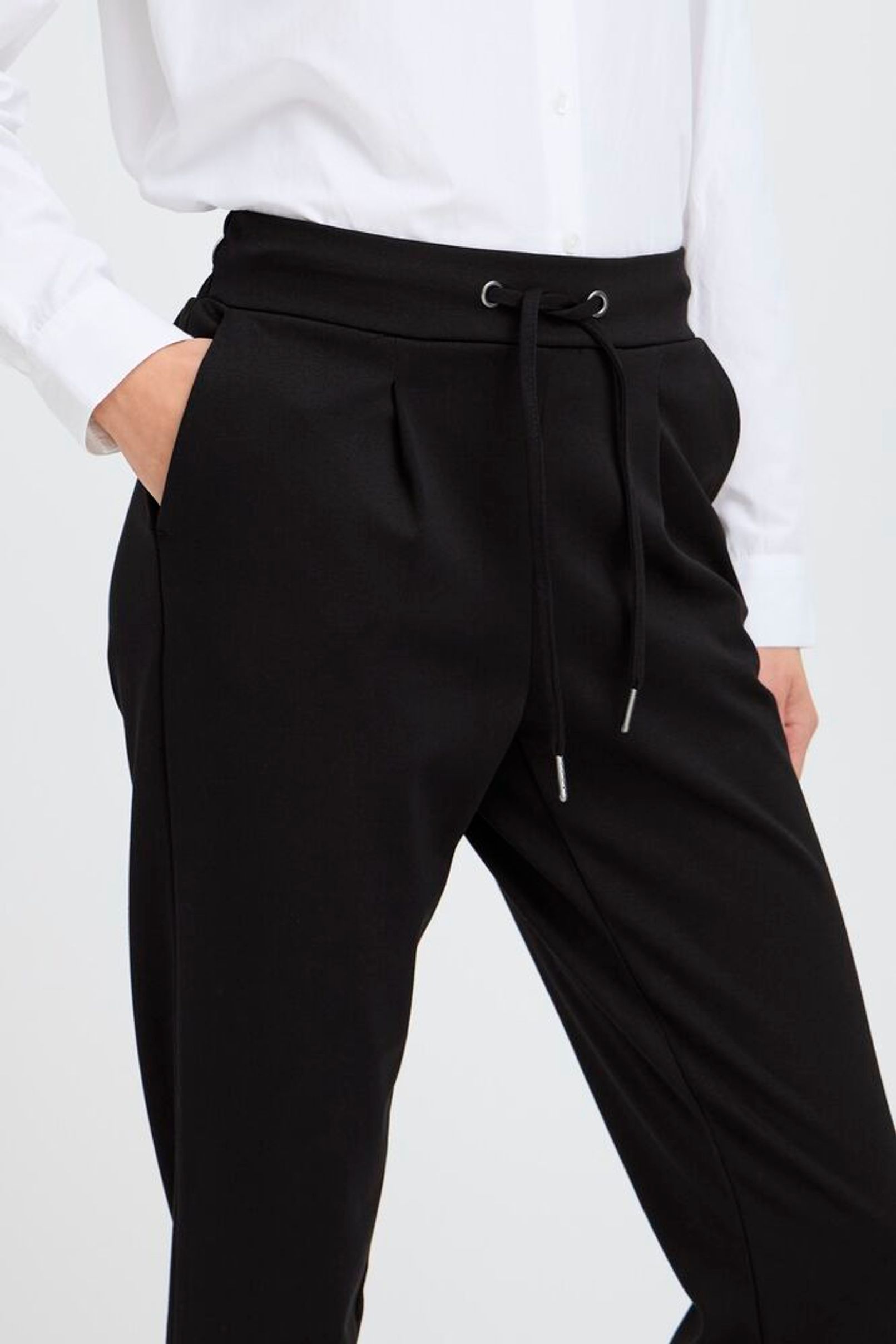 B.young | Rizetta Crop Pant | Black - Blossom Boutique Online  